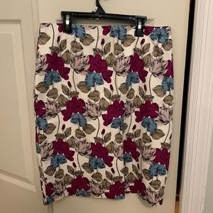 Ann Taylor Floral Skirt size 10